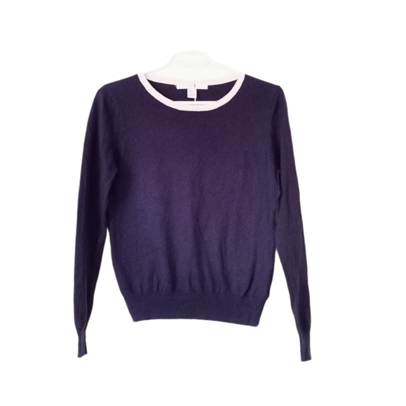 Forever 21 Light Sweater With Button Detail - Picture 2 of 8